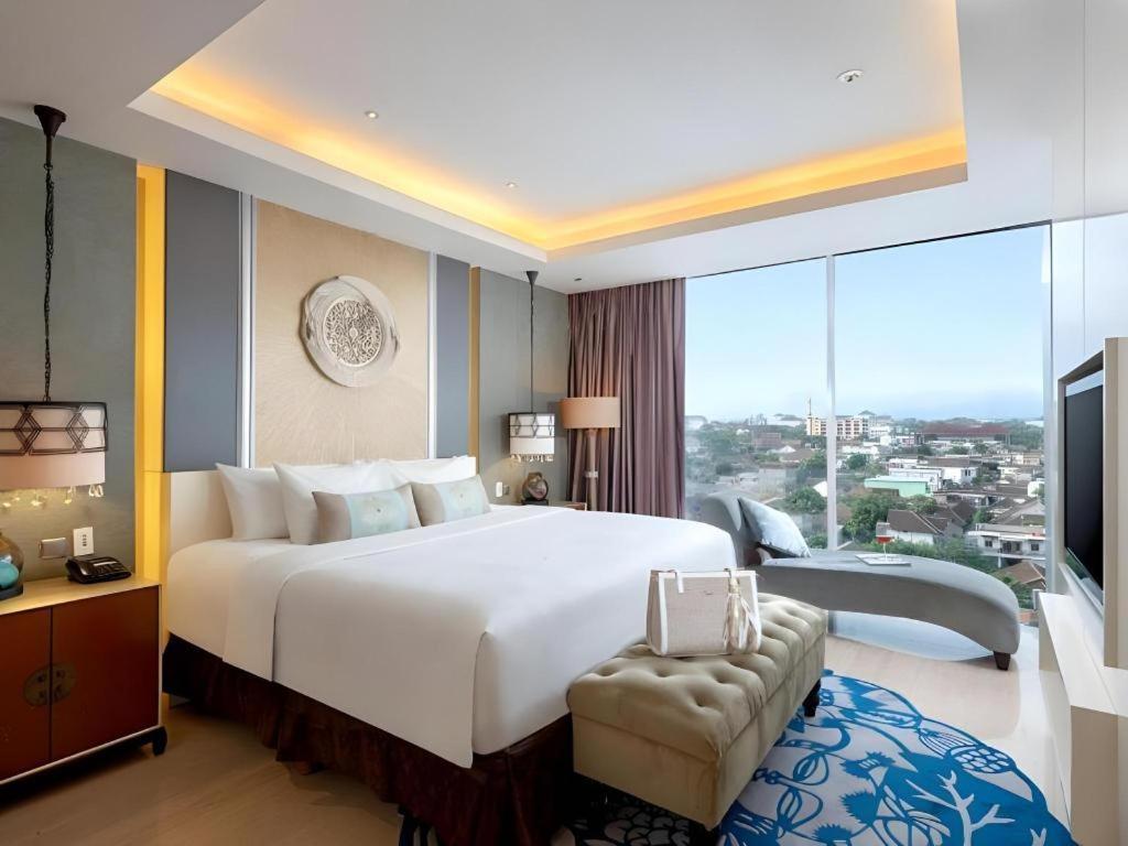 อาร์โทเทล สวีท เบียนตี ยอกยาการ์ตา Hotel ภายนอก รูปภาพ