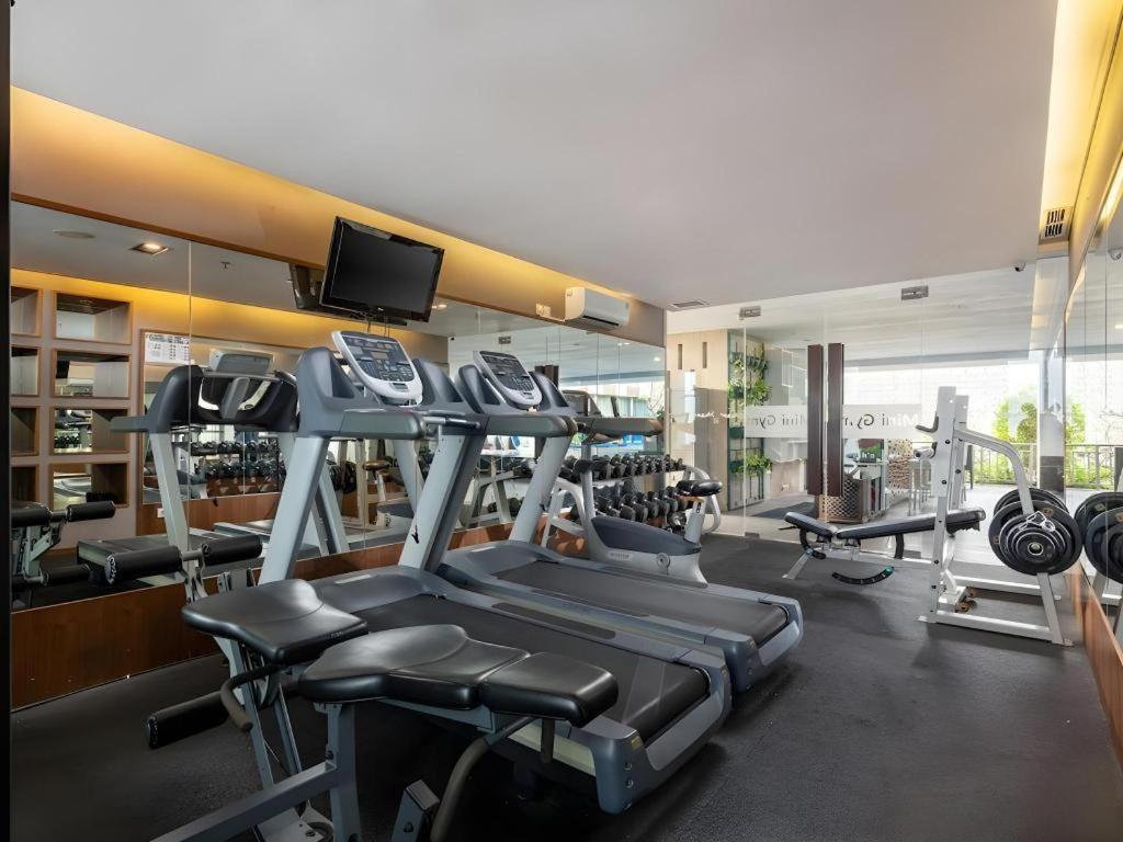 อาร์โทเทล สวีท เบียนตี ยอกยาการ์ตา Hotel ภายนอก รูปภาพ